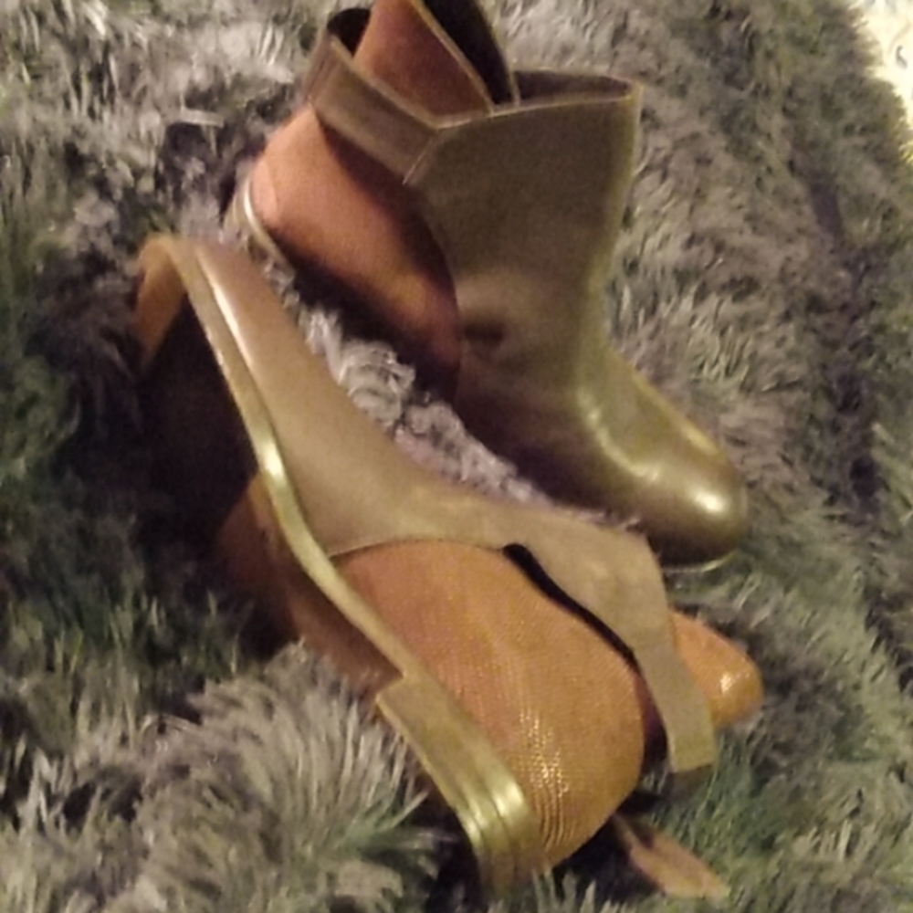 Bueno Olive and Brown Ankle Boots